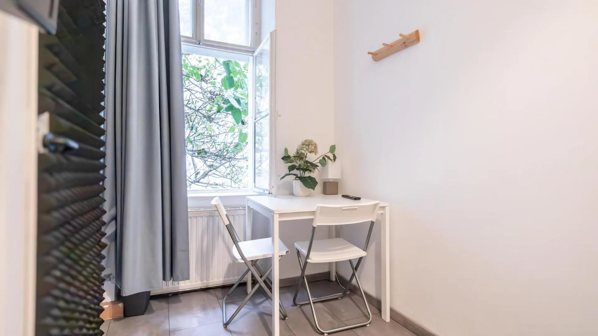 Appartement Big 3Br Apt In Viennas Center - Perfect For Longstays Oostenrijk