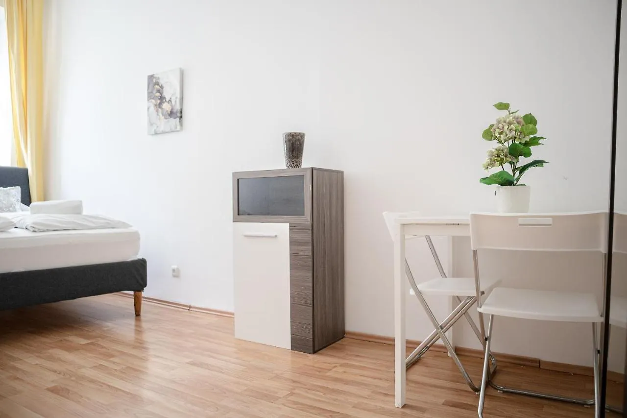 Big 3Br Apt In Viennas Center - Perfect For Longstays